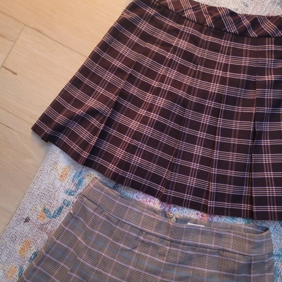 Aritzia Sunday Best 2 plaid skirts like new - Picture 3 of 7